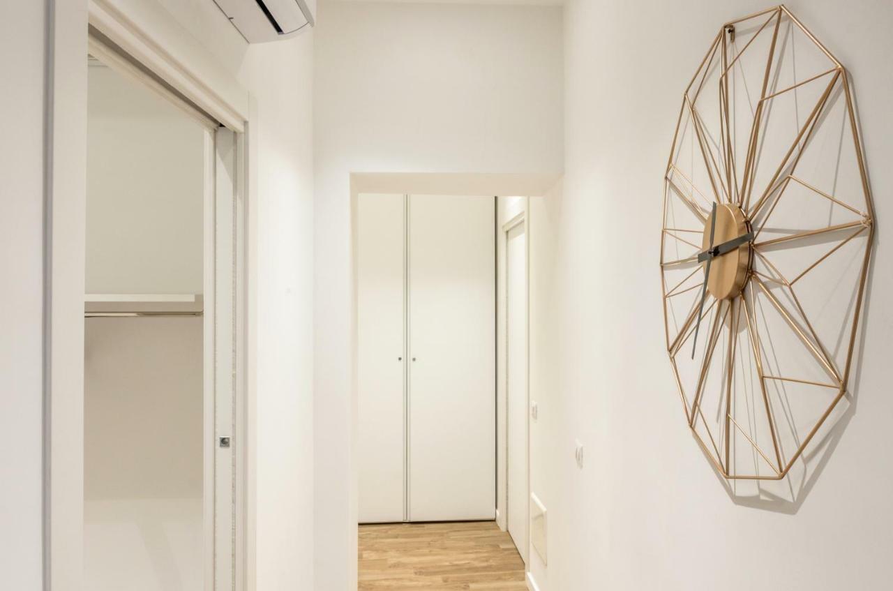 Lovely Rome Apartments - Historic City Center Luaran gambar