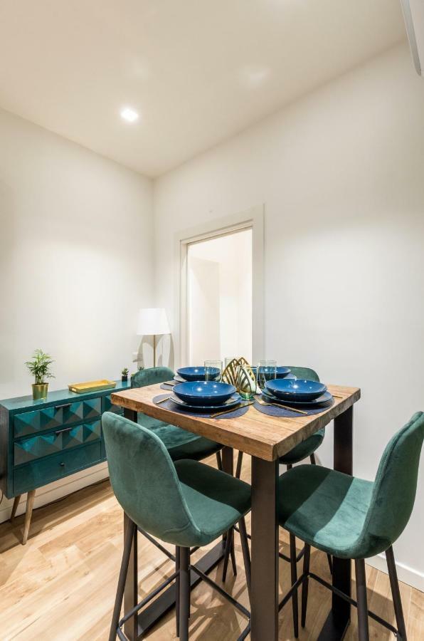 Lovely Rome Apartments - Historic City Center Luaran gambar
