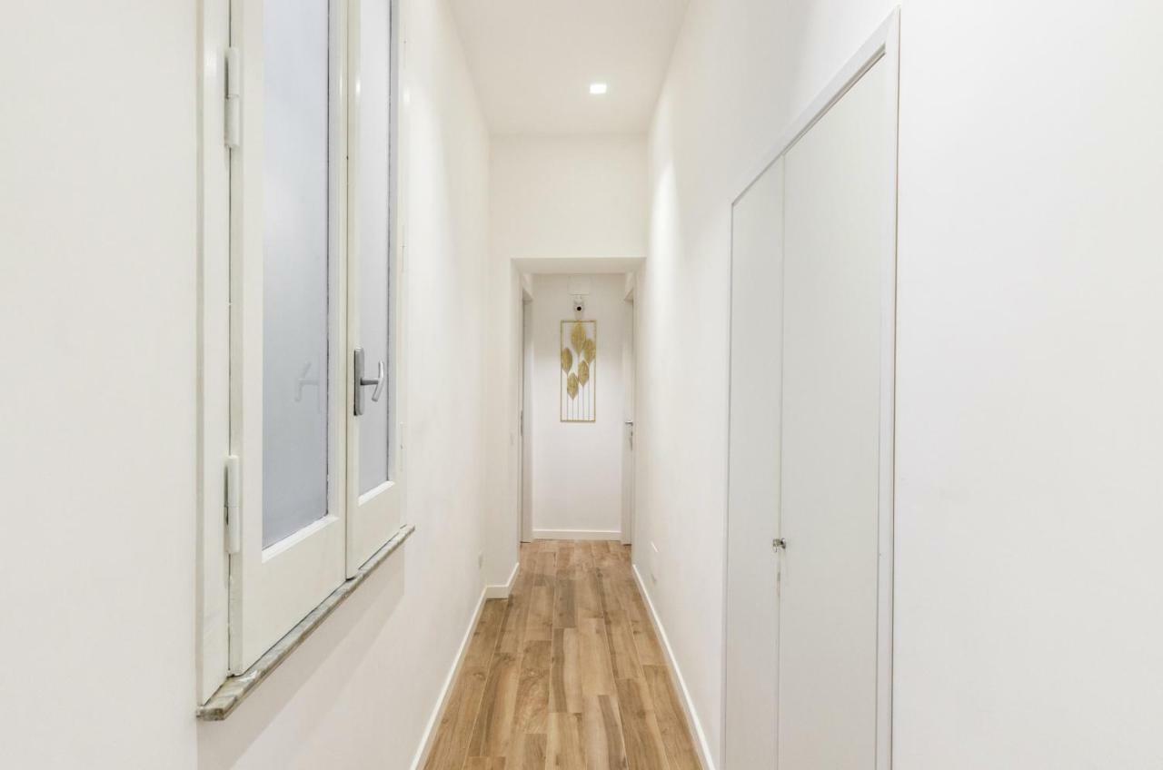 Lovely Rome Apartments - Historic City Center Luaran gambar