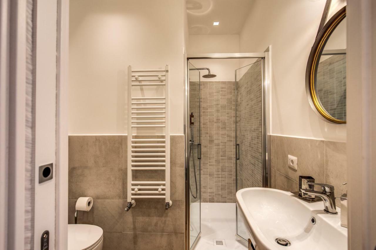 Lovely Rome Apartments - Historic City Center Luaran gambar