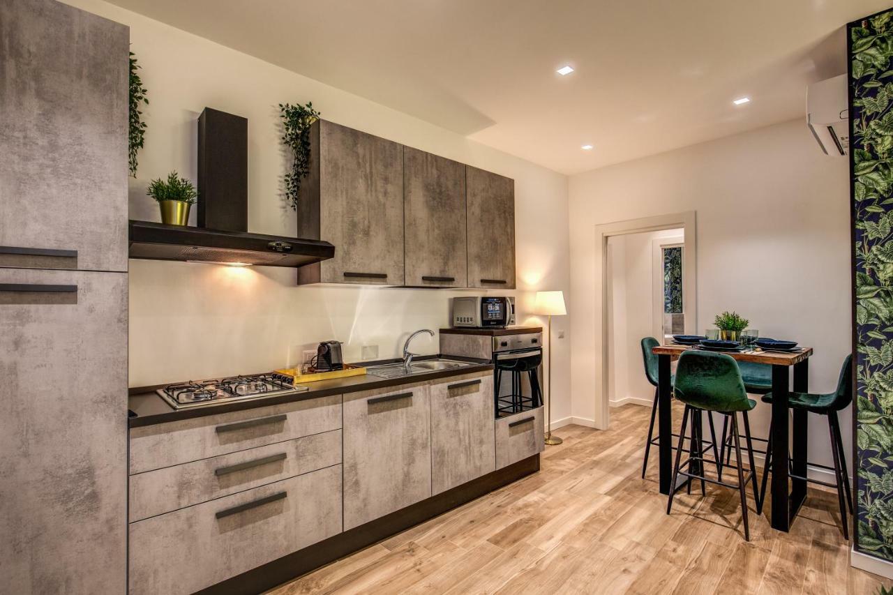 Lovely Rome Apartments - Historic City Center Luaran gambar
