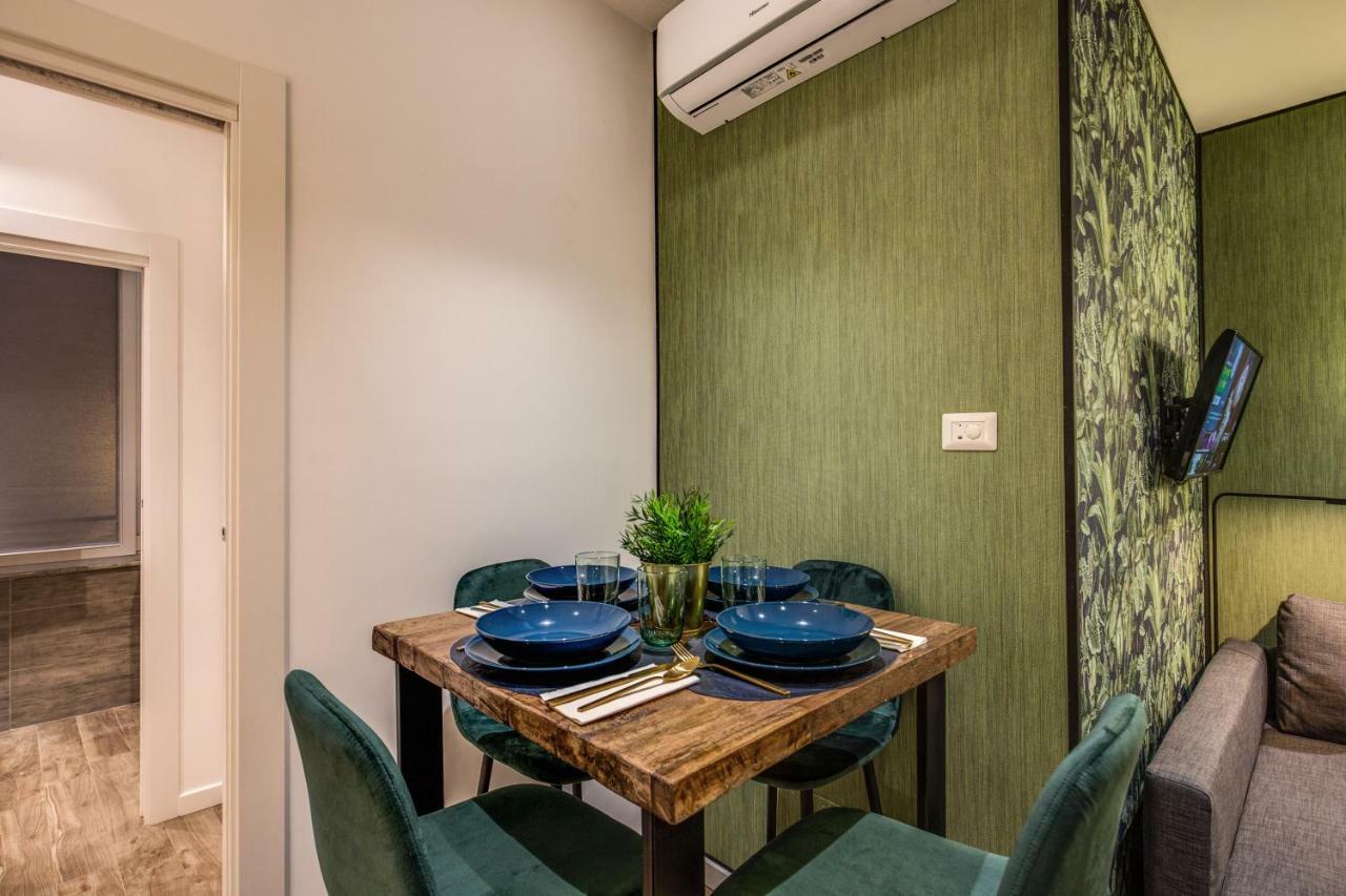 Lovely Rome Apartments - Historic City Center Luaran gambar