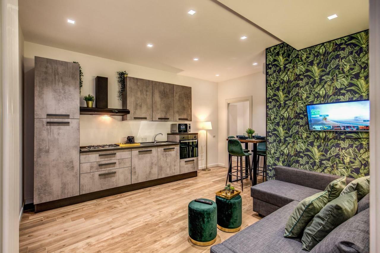 Lovely Rome Apartments - Historic City Center Luaran gambar